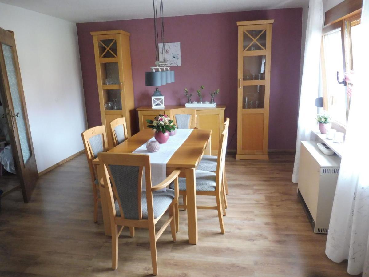Apartment With Terrace And Pool In The Garden Pracht Bagian luar foto